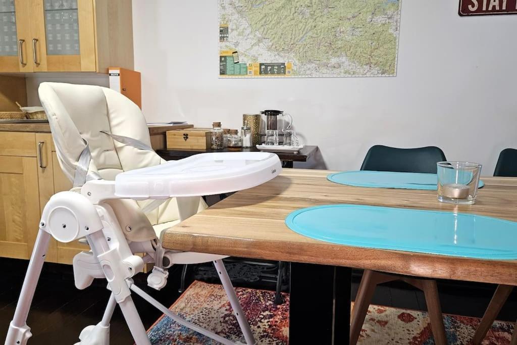Stadt-Ferienwohnung Mit 55 M² Fuer 2 Erw. Personen Und Kind Bis 3 Jahren Bad Lauterberg Exterior foto
